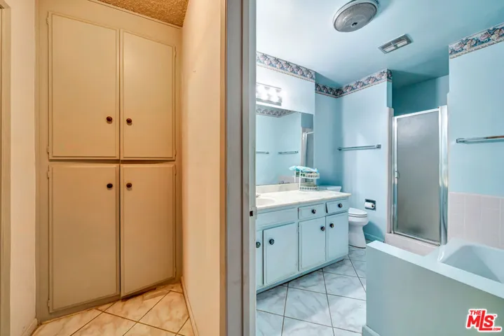 5600 Kensington Way 3, Culver City, California 90230