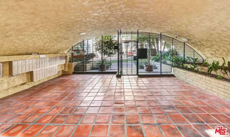 5600 Kensington Way 3, Culver City, California 90230
