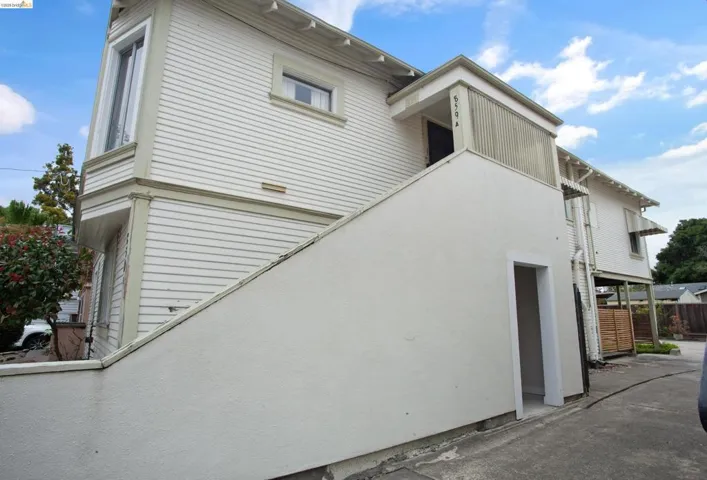 859 52nd Street, Oakland, California 94608
