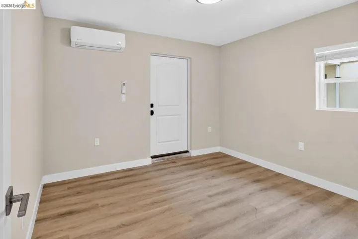 859 52nd Street, Oakland, California 94608