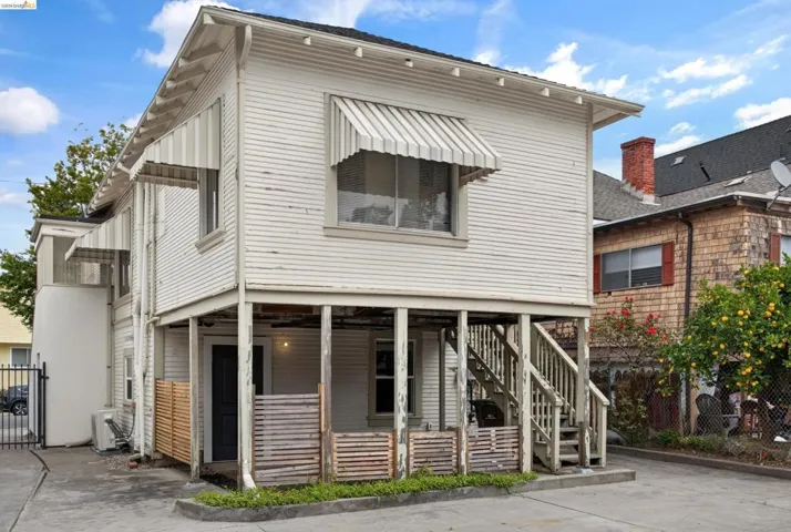 859 52nd Street, Oakland, California 94608