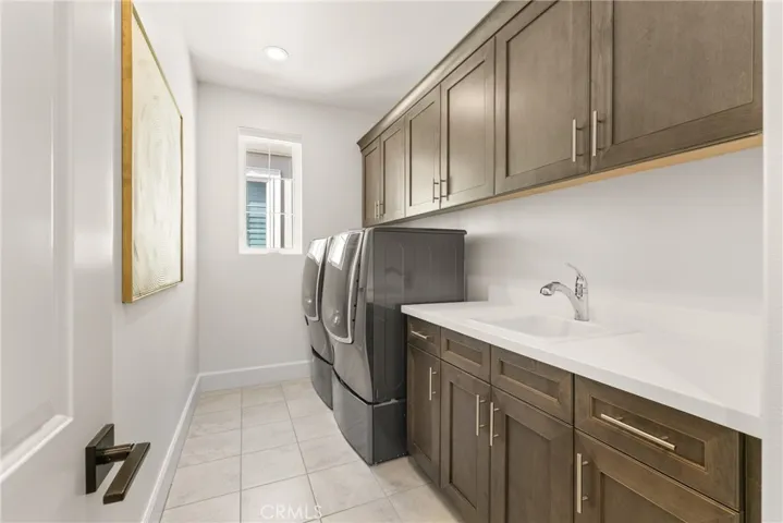 65 Glacier Valley, Irvine, California 92602