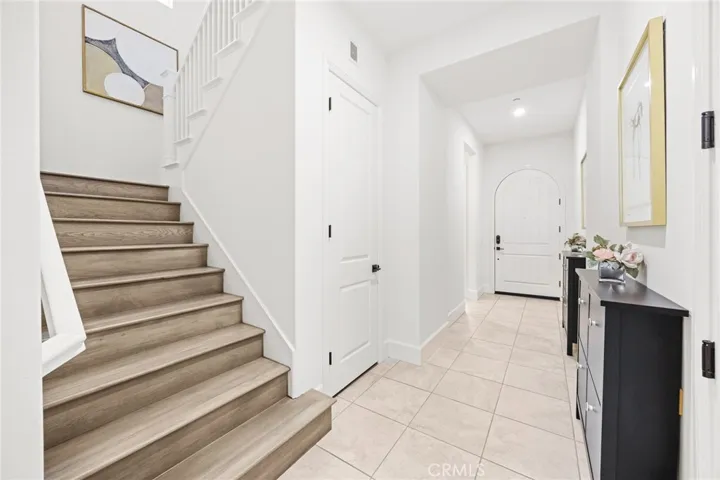 65 Glacier Valley, Irvine, California 92602