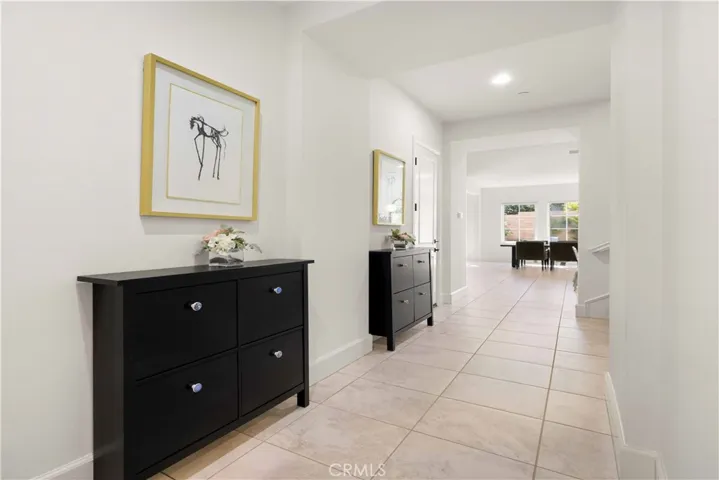 65 Glacier Valley, Irvine, California 92602