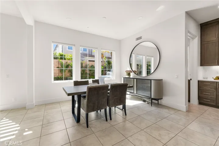 65 Glacier Valley, Irvine, California 92602