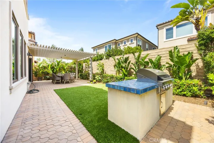 65 Glacier Valley, Irvine, California 92602