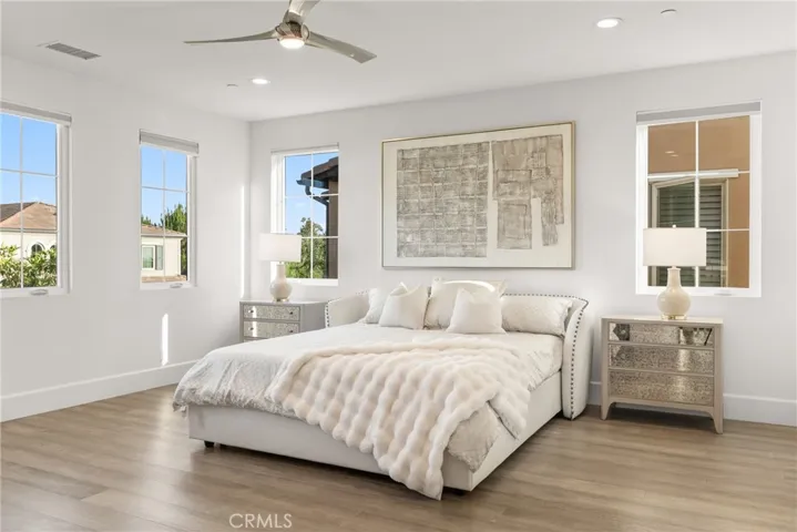 65 Glacier Valley, Irvine, California 92602