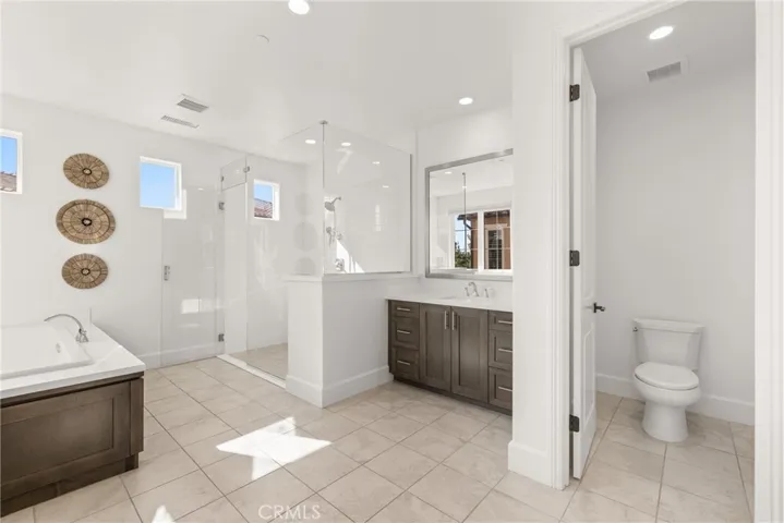 65 Glacier Valley, Irvine, California 92602