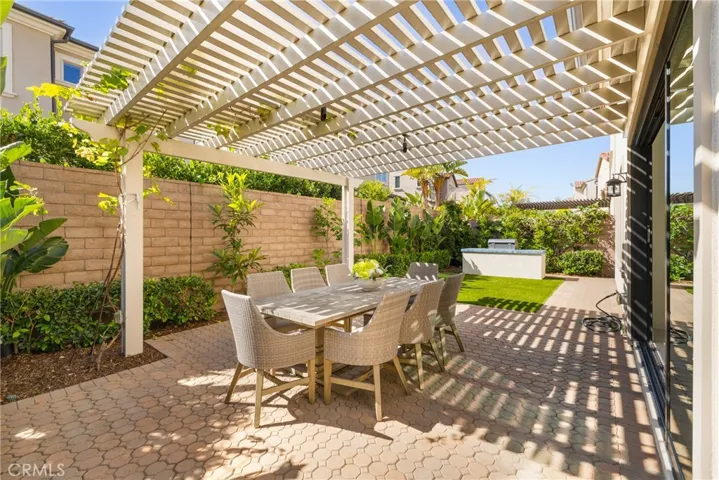 65 Glacier Valley, Irvine, California 92602