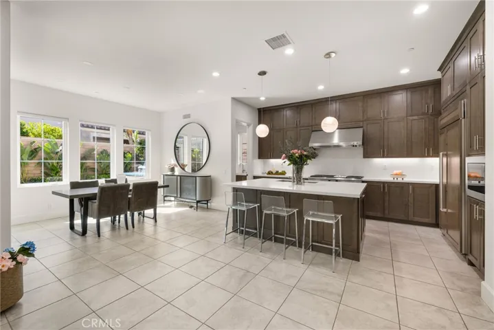 65 Glacier Valley, Irvine, California 92602