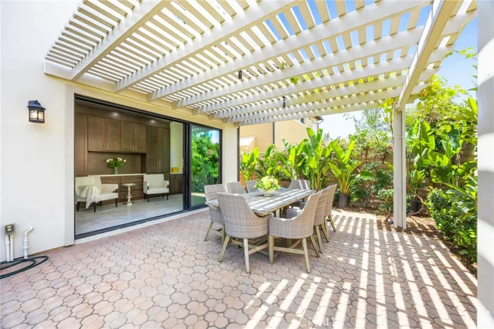 65 Glacier Valley, Irvine, California 92602