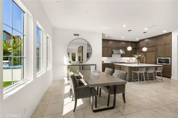 65 Glacier Valley, Irvine, California 92602