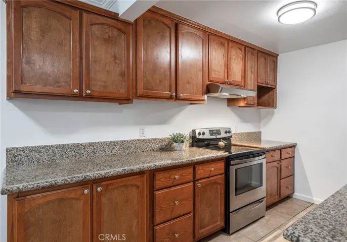 Granite Countertops with electric stove