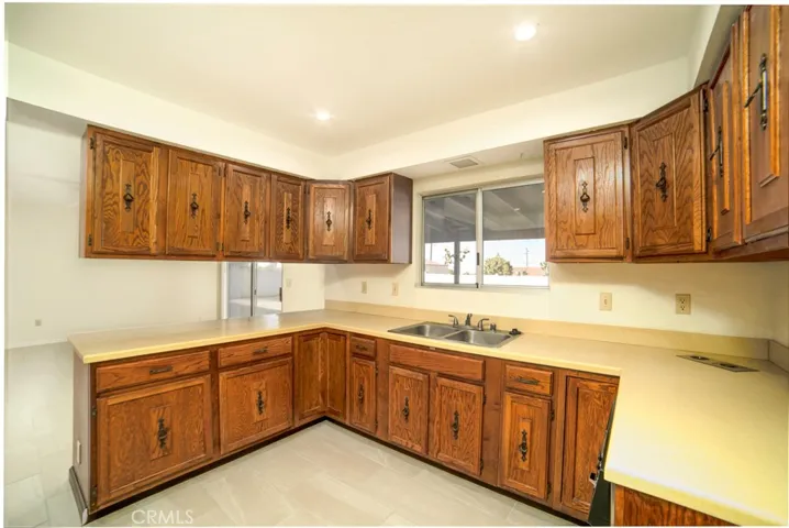 58406 Joshua, Yucca Valley, California 92284