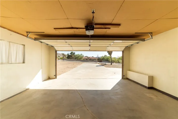 58406 Joshua, Yucca Valley, California 92284