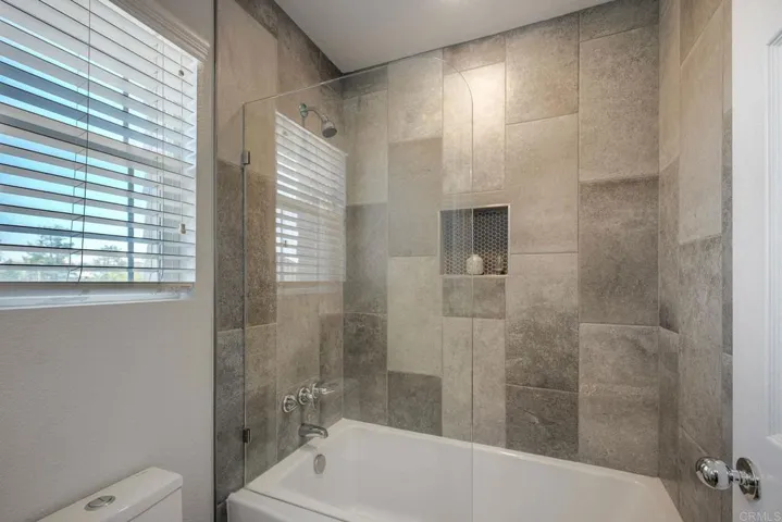 Upper Level Bath #2 w/ Shower in Separate Room