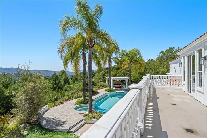 3314 Van Allen, Topanga, California 90290