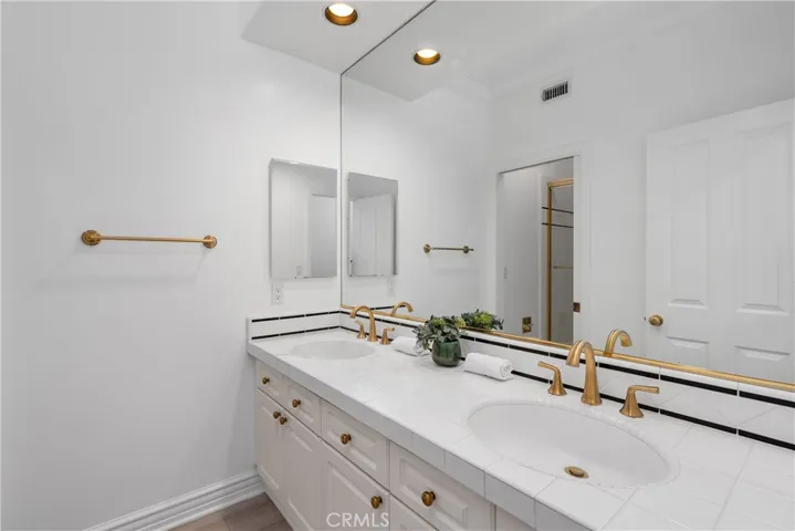 3314 Van Allen, Topanga, California 90290