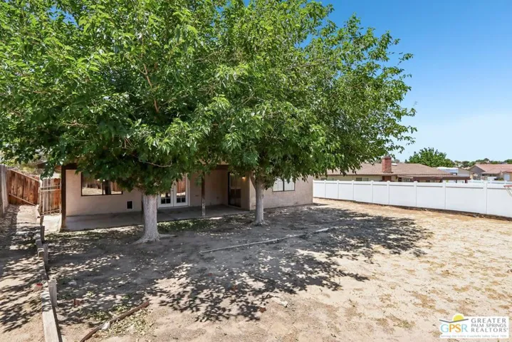 13819 Rivers Edge Road, Helendale, California 92342