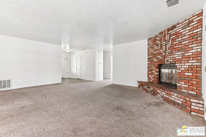 13819 Rivers Edge Road, Helendale, California 92342