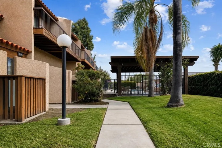 13982 Ramhurst 6, La Mirada, California 90638