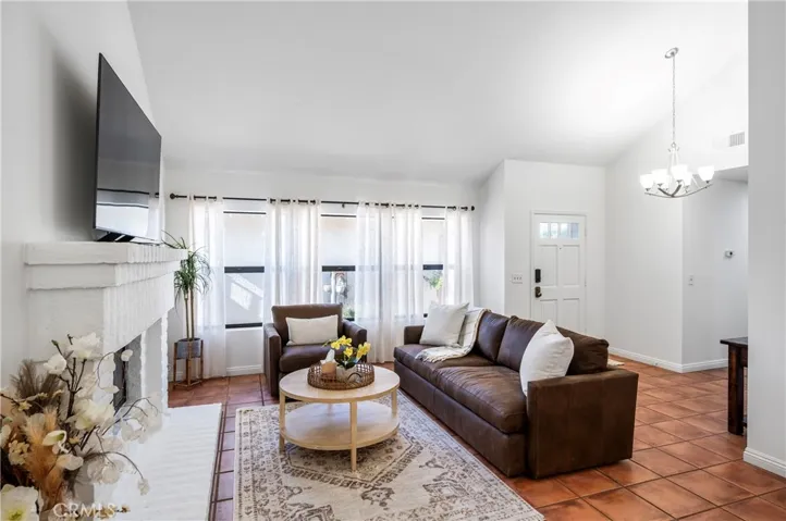 492 E Yale Loop, Irvine, California 92614