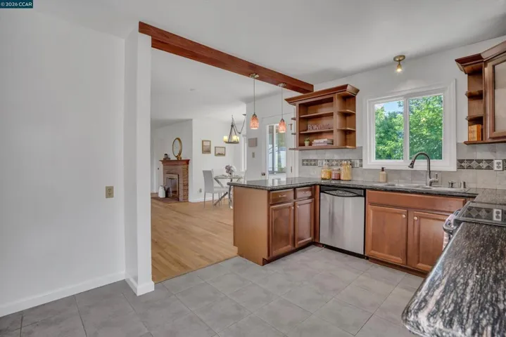 144 Roslyn Dr, Concord, California 94518