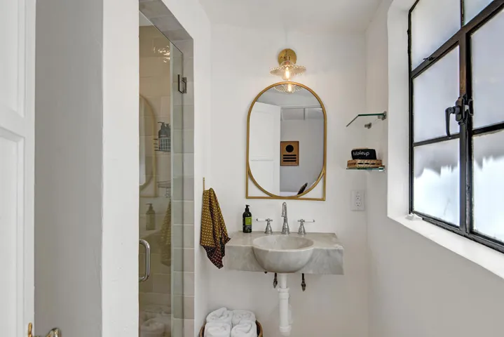 FRONT GUEST BEDROOM BATH MLS