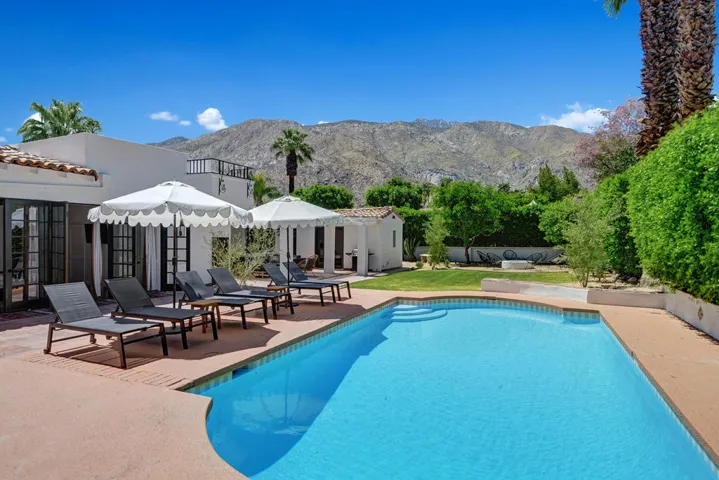 POOL AND CHAISES TO MOUNTAINS MLS - Copy