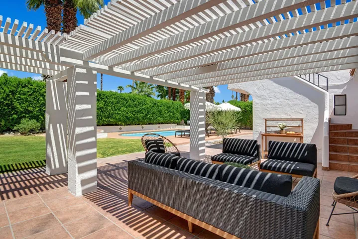 BACK COVERED PATIO ANGLED OUT MLS