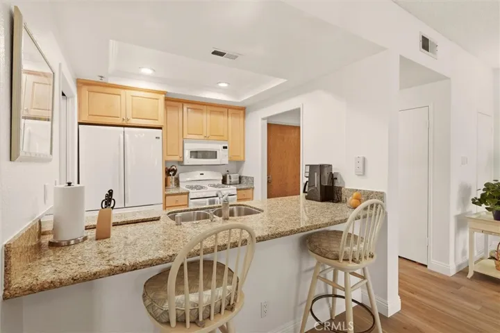 2567 Plaza Del Amo 108, Torrance, California 90503