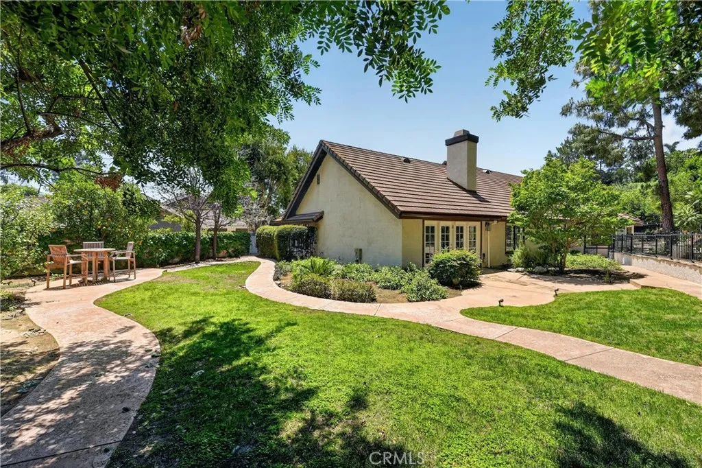 Tons of outdoor space in backyard