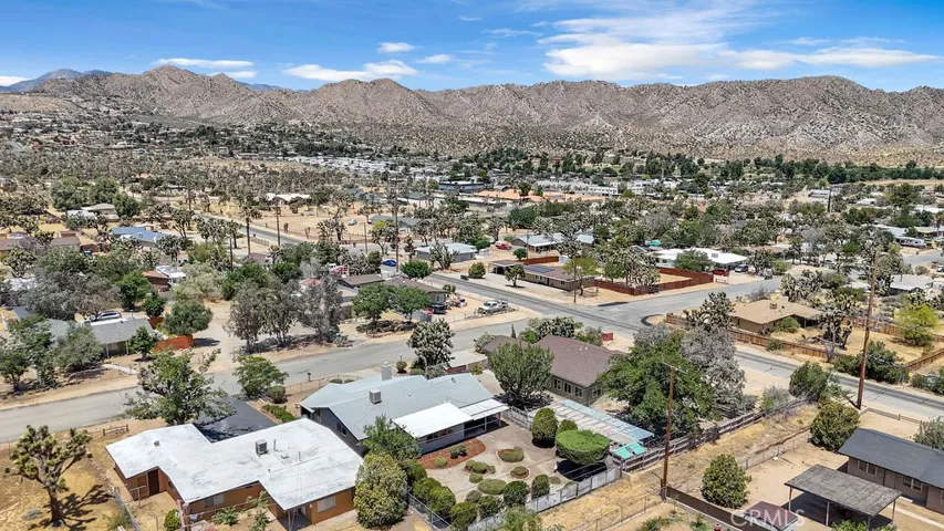 7725 Shawnee, Yucca Valley, California 92284