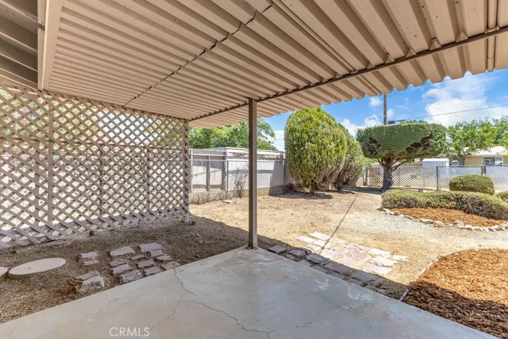 7725 Shawnee, Yucca Valley, California 92284