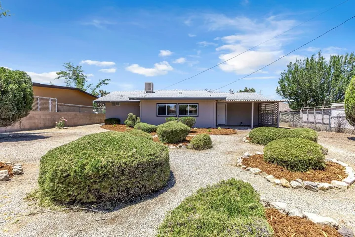 7725 Shawnee, Yucca Valley, California 92284