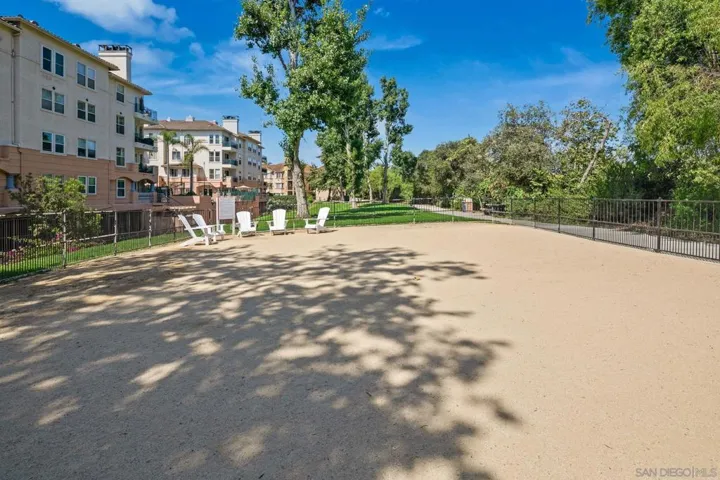 680 Camino De La Reina 2406, San Diego, California 92108