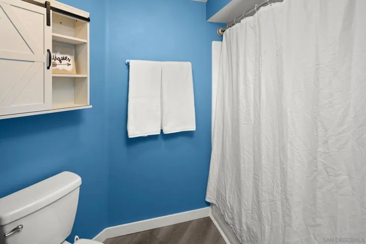 680 Camino De La Reina 2406, San Diego, California 92108