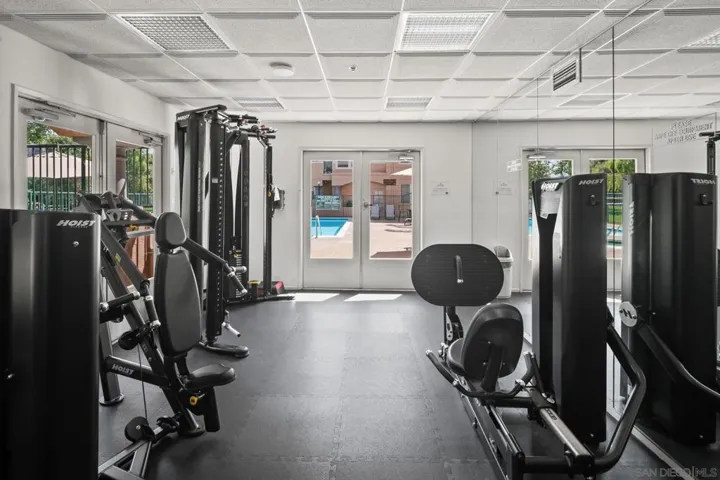 680 Camino De La Reina 2406, San Diego, California 92108