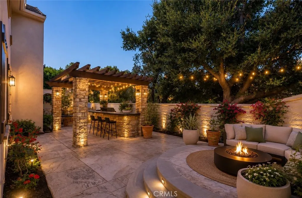 This image has been virtually staged to illustrate the potential use and scale of the space. Furniture, décor, landscaping, and other items shown are computer-generated and are not included with the property. Buyers are advised to inspect the property in person to verify its current condition and features.