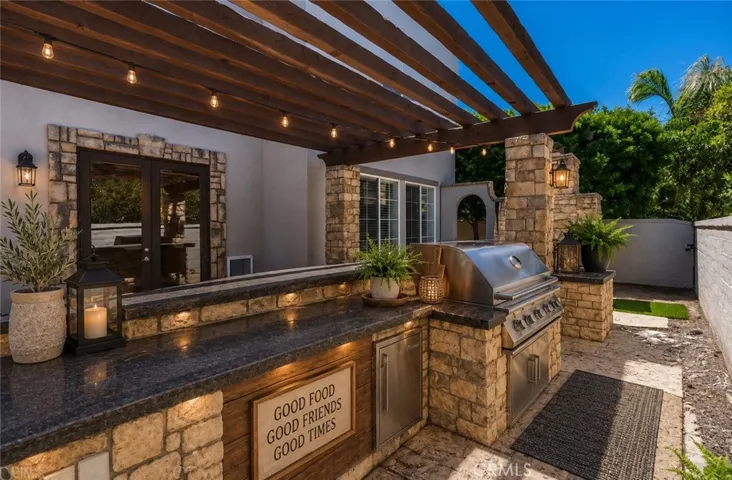 This image has been virtually staged to illustrate the potential use and scale of the space. Furniture, décor, landscaping, and other items shown are computer-generated and are not included with the property. Buyers are advised to inspect the property in person to verify its current condition and features.