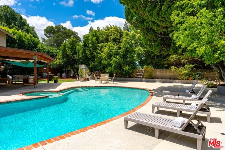 2231 Willowpark Court, Thousand Oaks, California 91362