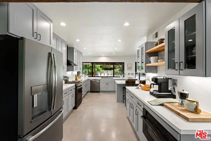 2231 Willowpark Court, Thousand Oaks, California 91362