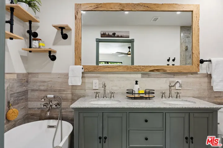 2231 Willowpark Court, Thousand Oaks, California 91362