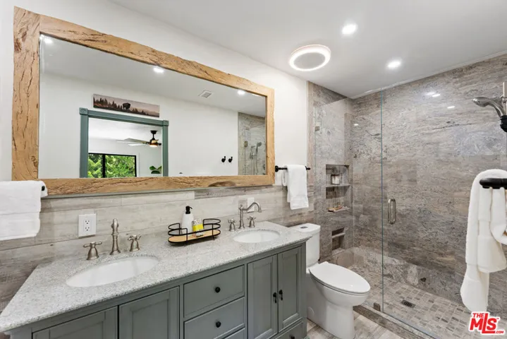 2231 Willowpark Court, Thousand Oaks, California 91362