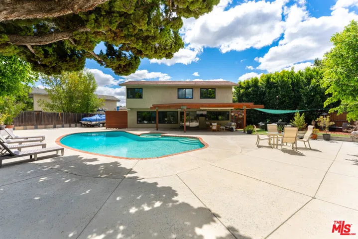 2231 Willowpark Court, Thousand Oaks, California 91362