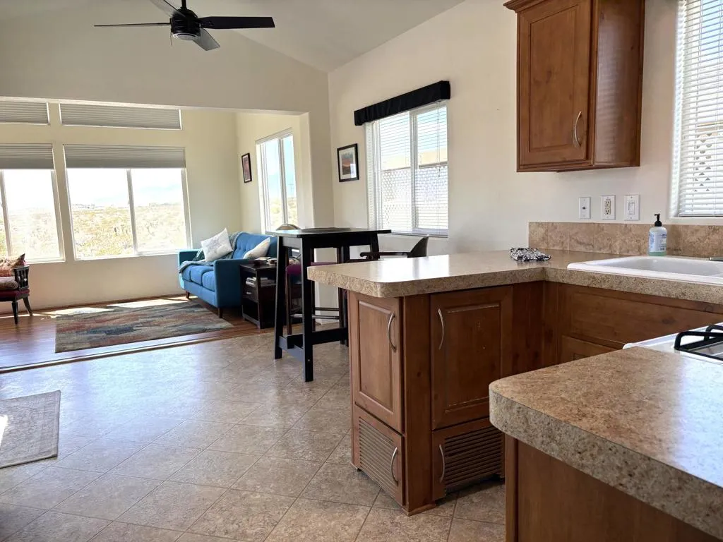 Kitchen/Dining Area