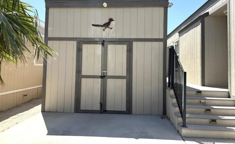 Shed