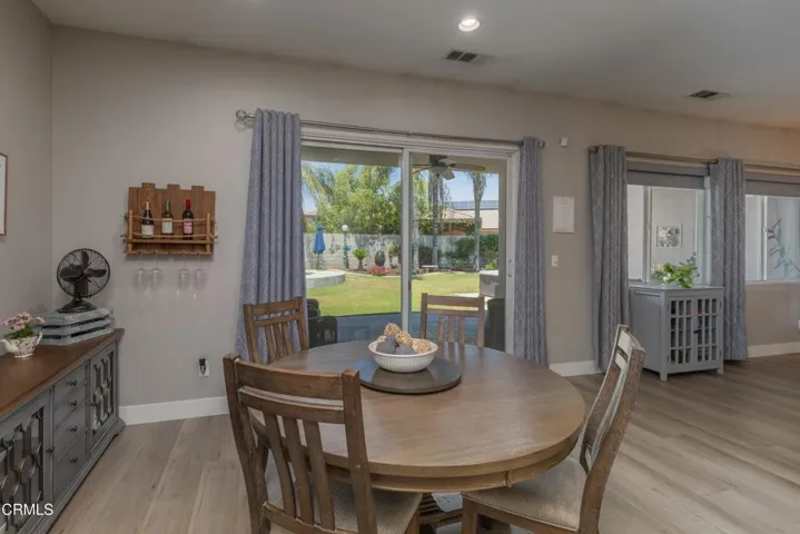22_dining_room_2