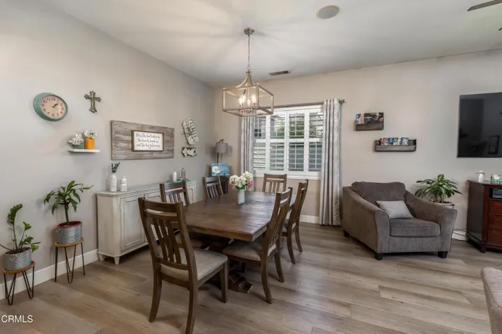 21_dining_room_1