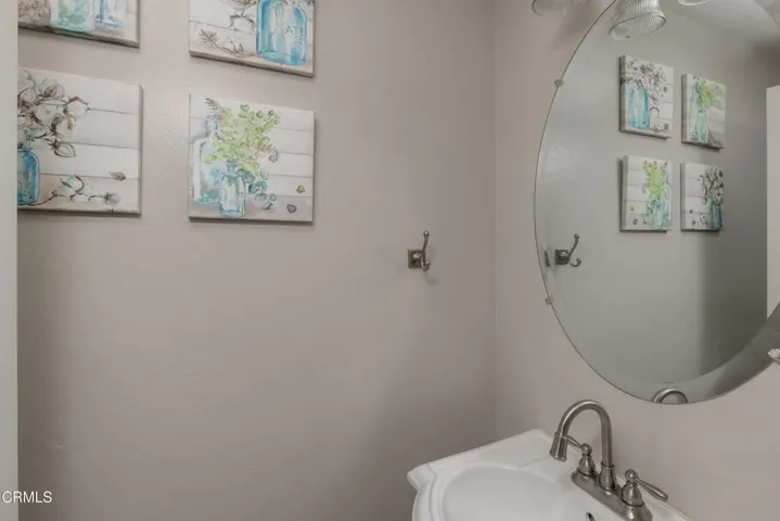 32_bathroom